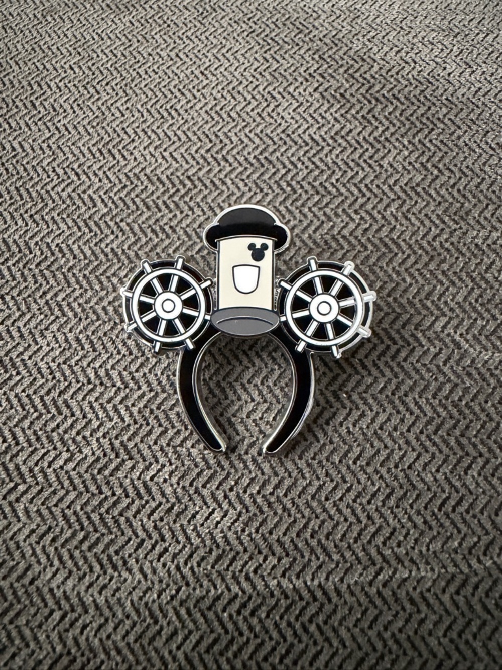 Disneyland 2025 Hidden Mickey Steamboat Willie Ears Headband - Chaser Pin